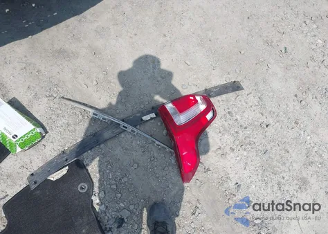 2019 Ford Explorer Limited z USA, uszkodzony, nr VIN 1FM5K7F82KGB13895